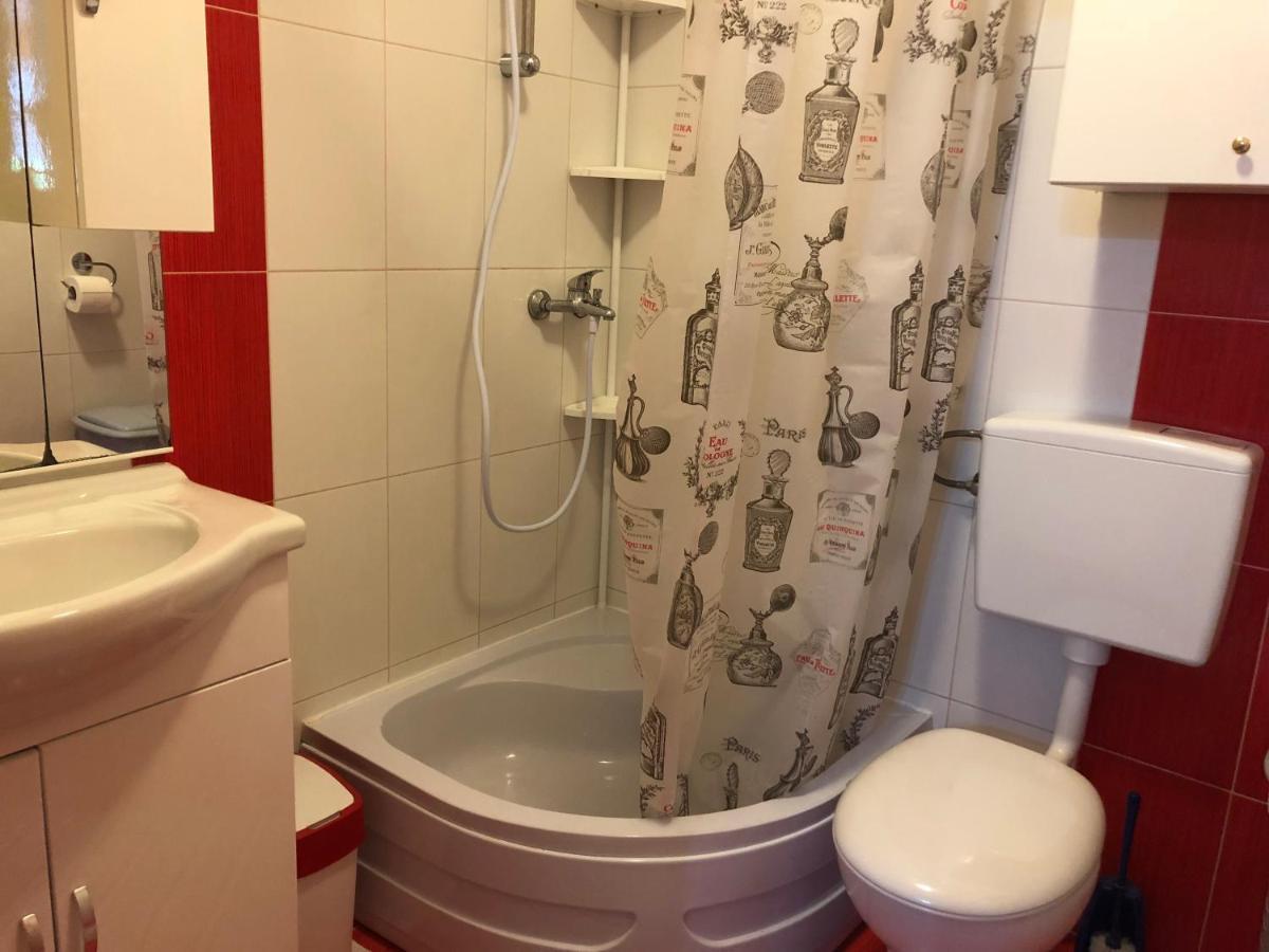 Apartman Luka Vir Apartment Exterior photo
