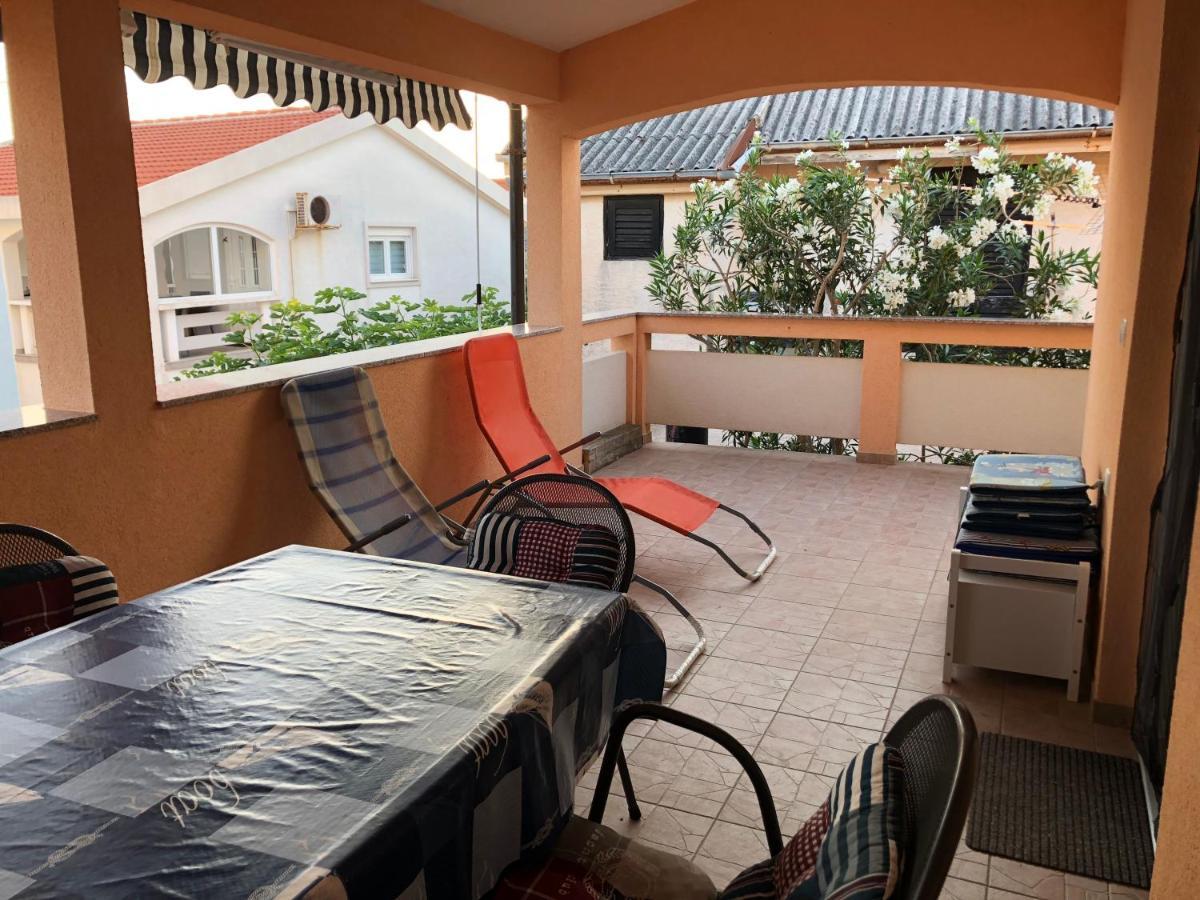 Apartman Luka Vir Apartment Exterior photo