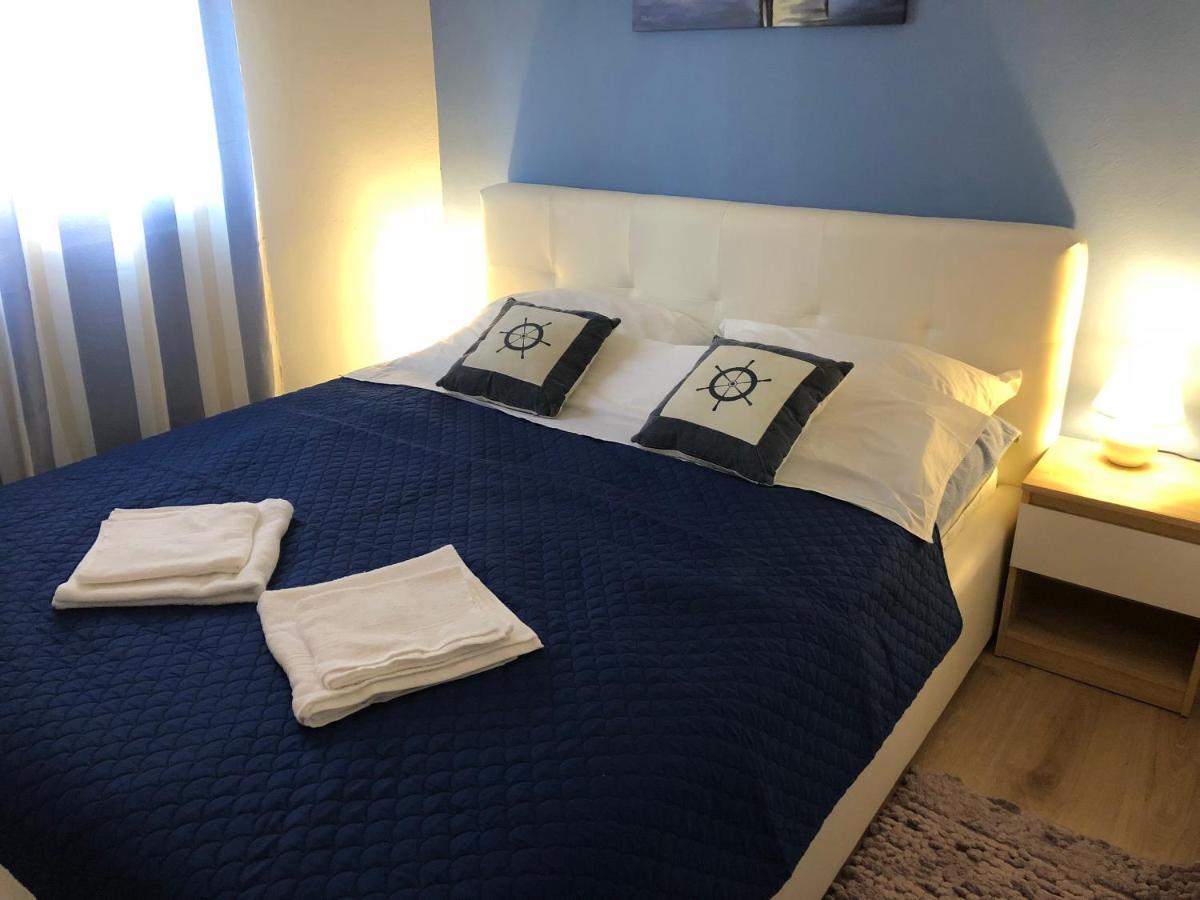 Apartman Luka Vir Apartment Exterior photo