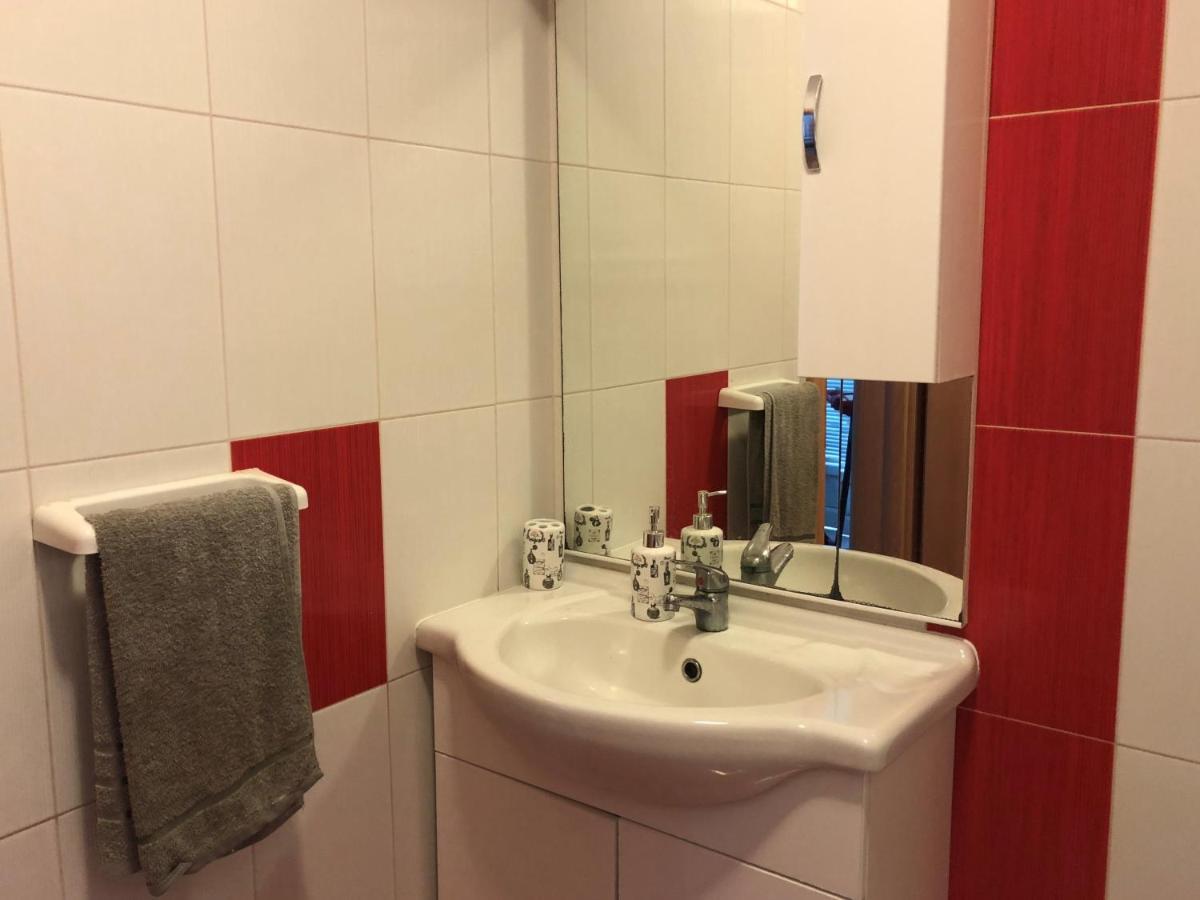 Apartman Luka Vir Apartment Exterior photo